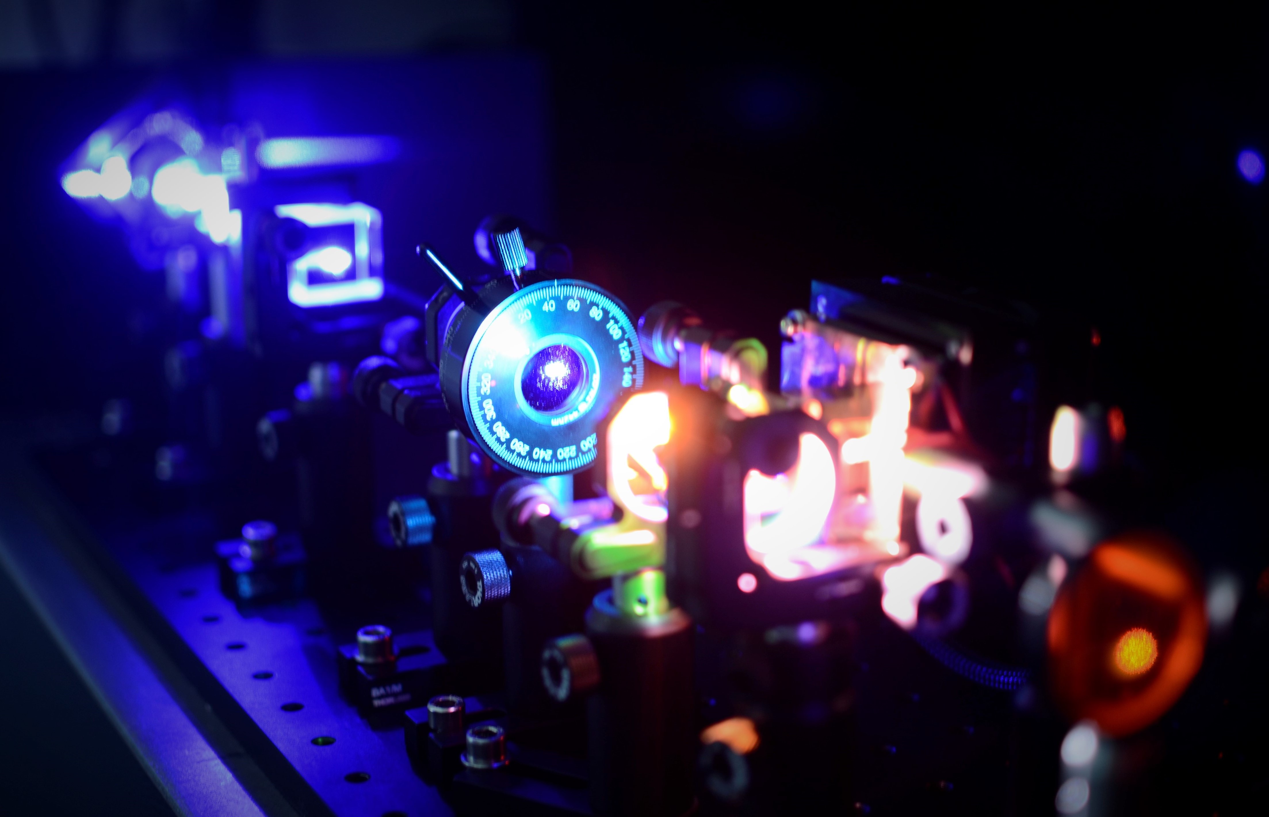 Diodepumped visible and UV PrYLF laser 4Lasers